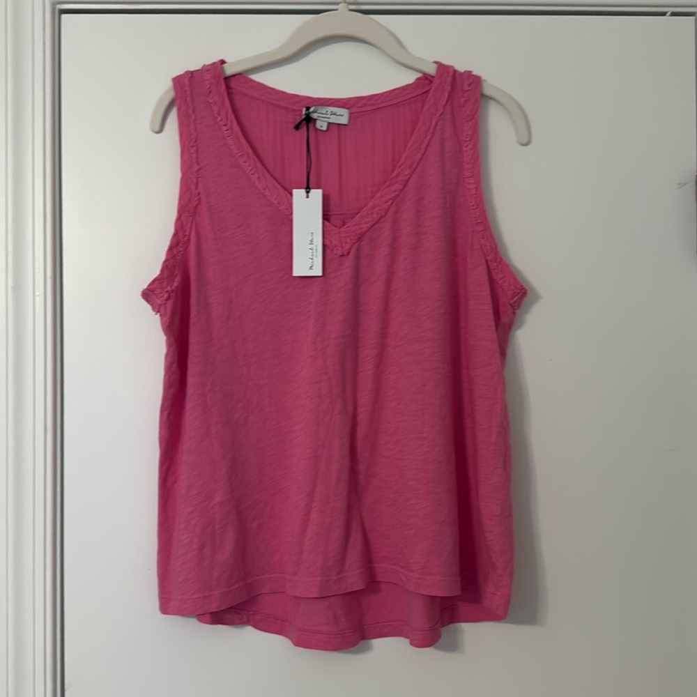 Michael stars Dina Fabric Mix V-Neck Tank. Size Small